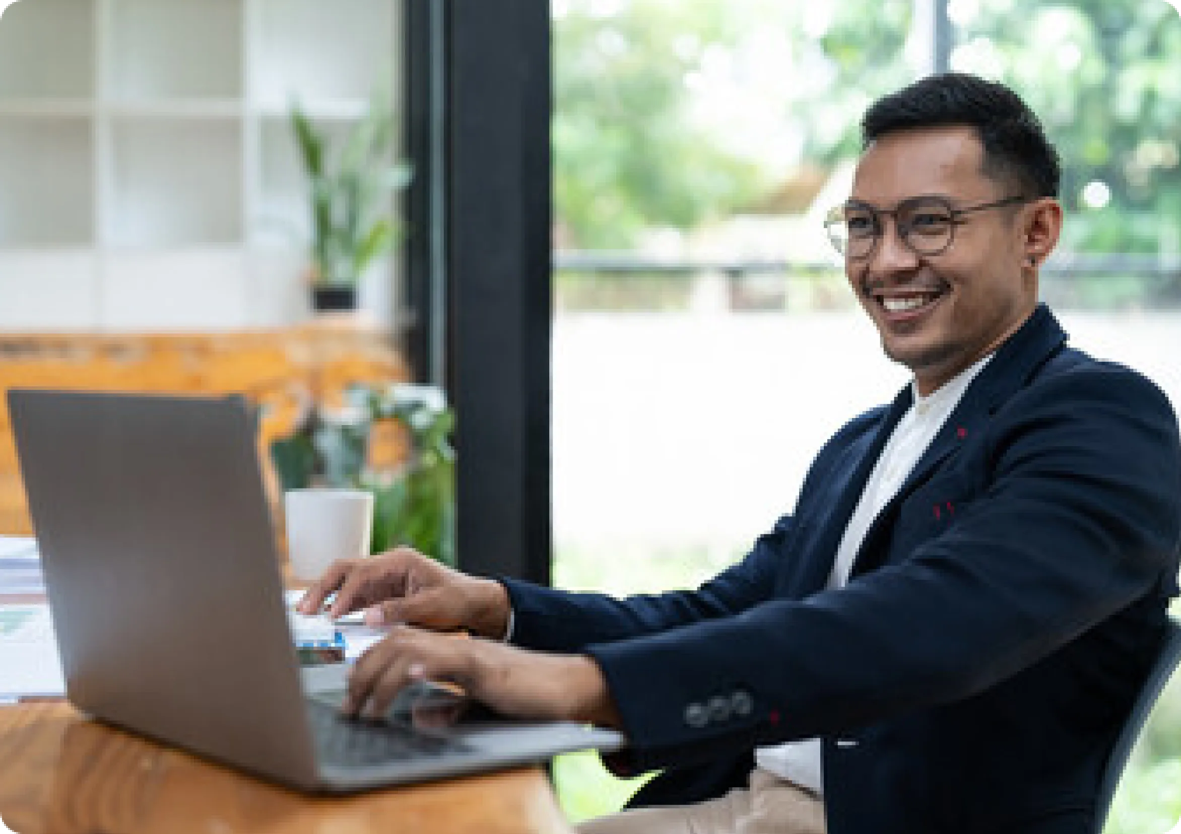 registration-role-card-img